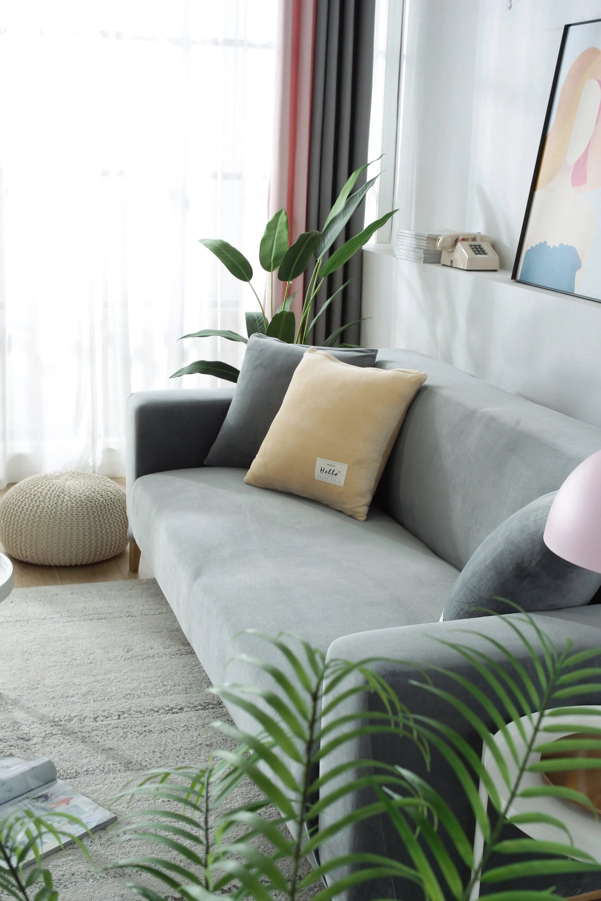 Stretch-Sofabezug aus Samt – Hellgrau – Ansicht 1