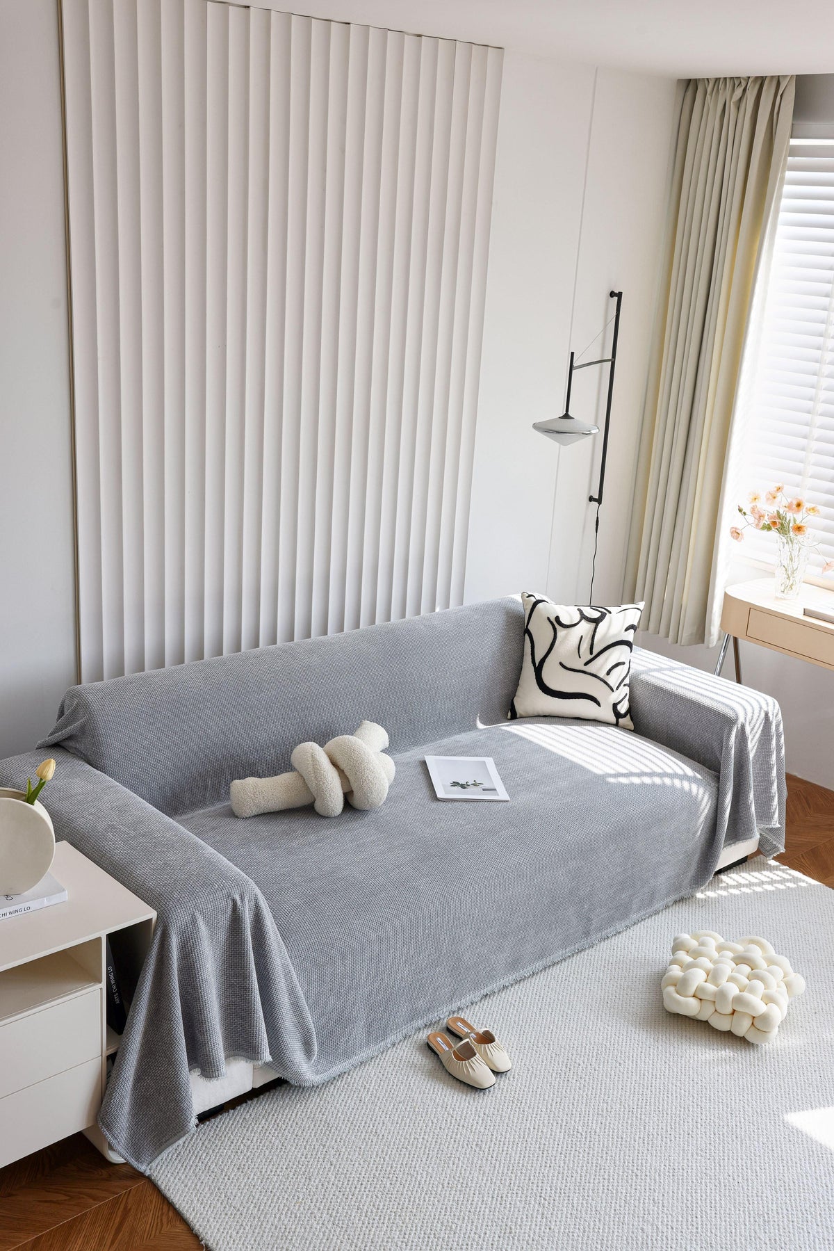 Sofaüberwurf Coveri – Hellgrau – Ansicht 2