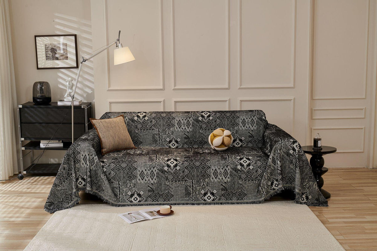 Sofaüberwurf Melareve – Tiefschwarz – Ansicht 1