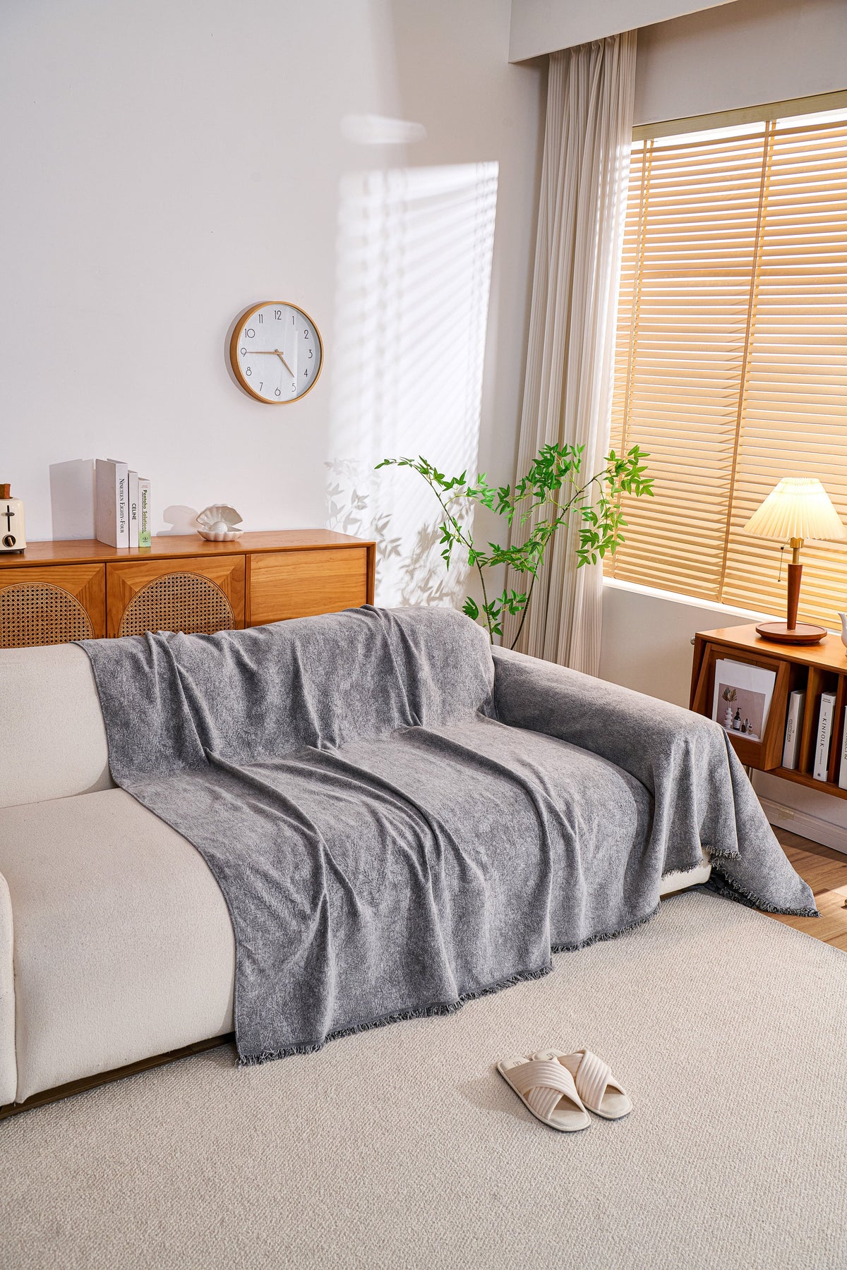 Sofaüberwurf Mistara – Grau – Ansicht 3