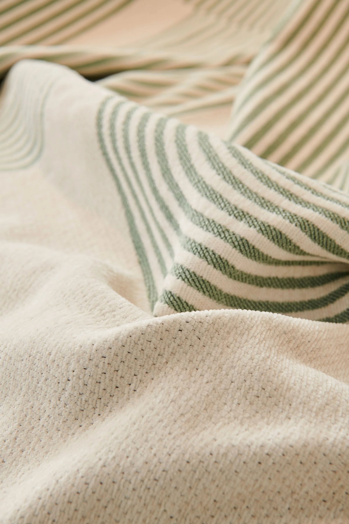 Chenille-Sofaüberwurf mit Fransen – Pistaziengrün – Ansicht 4