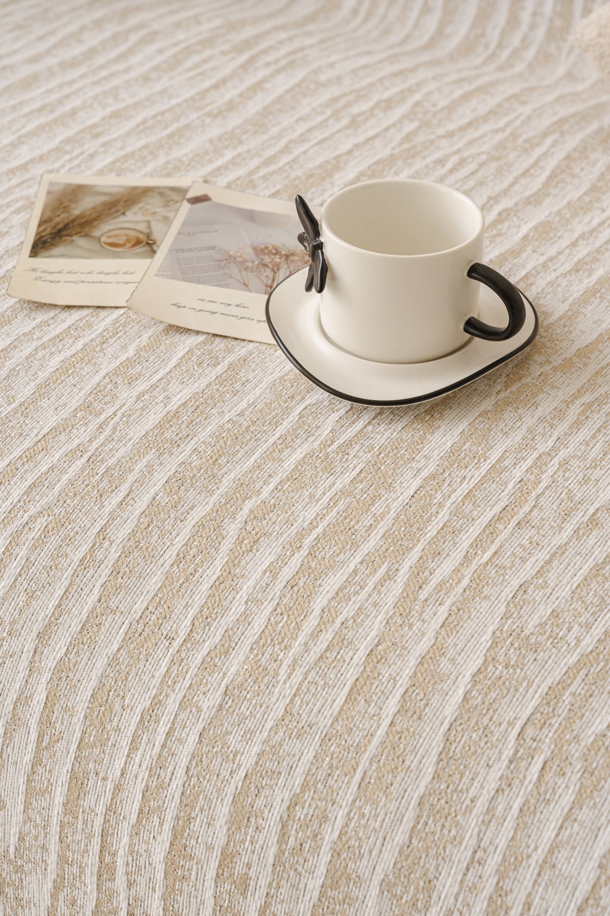Sofaüberwurf Serena – Sandbeige – Ansicht 3