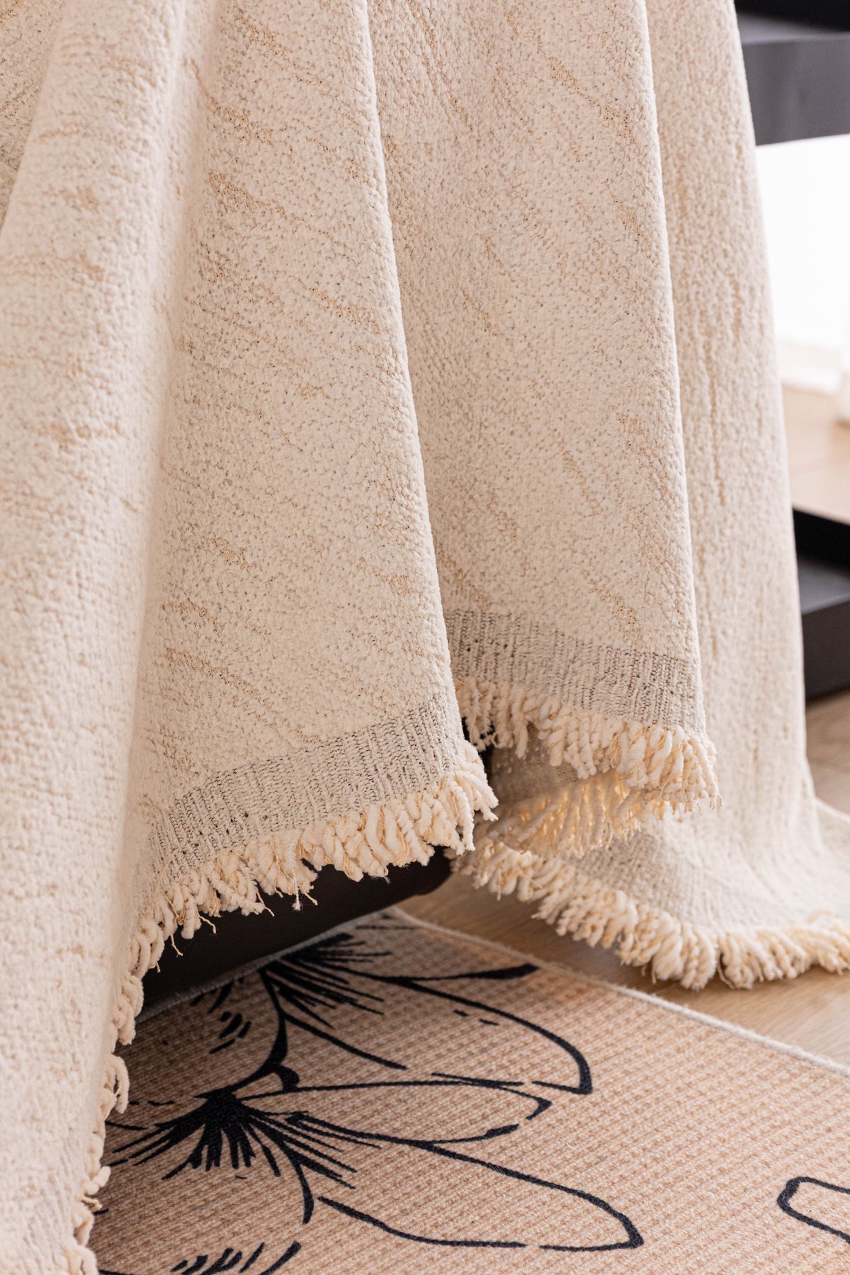Sofaüberwurf Velmora – Cremeweiß – Ansicht 2
